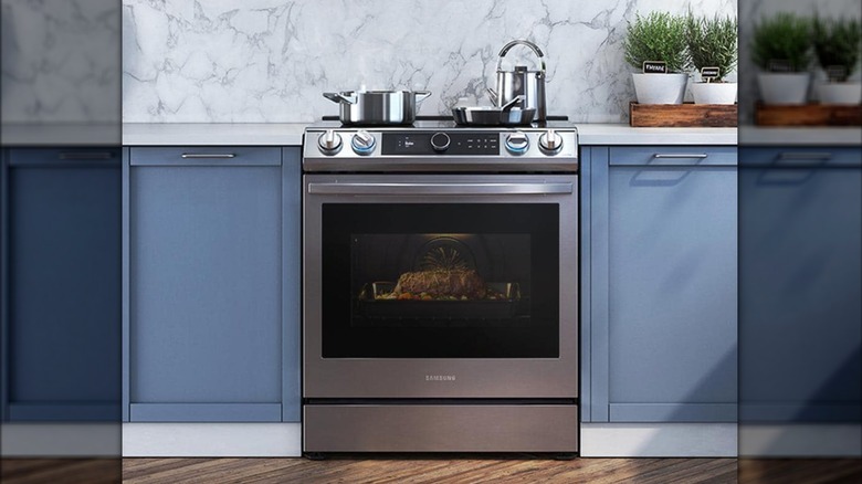 Samsung 30 in. 4-Burner Slide-In Induction Range with Air Fry