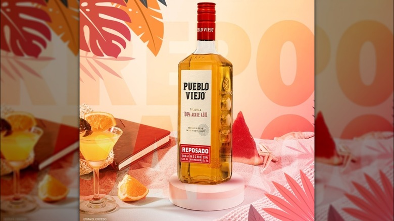 Bottle of Pueblo Viejo Reposado