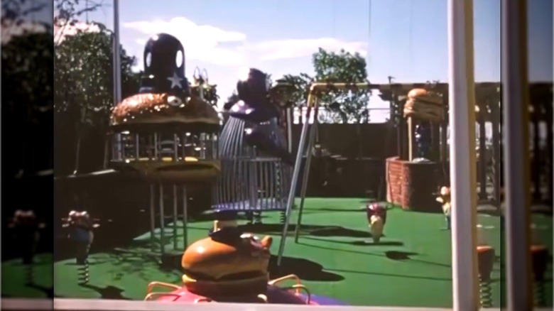 Image from Setmakers' promotional video for Playland equipment