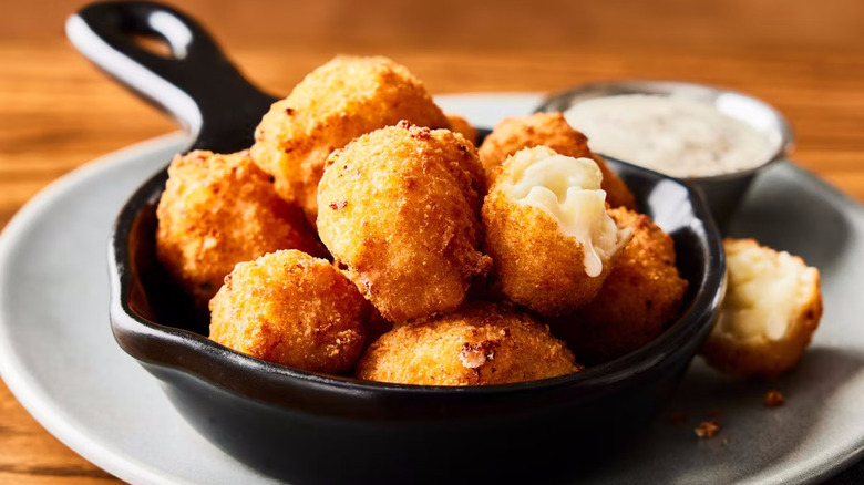 Outback Steakhouse's Steakhouse Mac & Cheese Bites