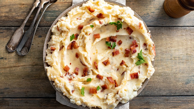 Mashed potatoes mixed with bacon