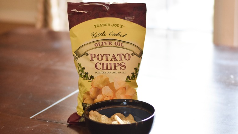 Trader Joe's olive oil chips