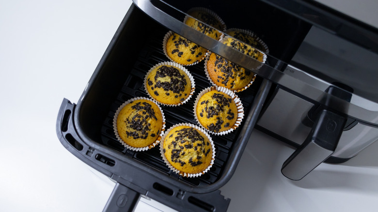 Cupcakes in an air fryer