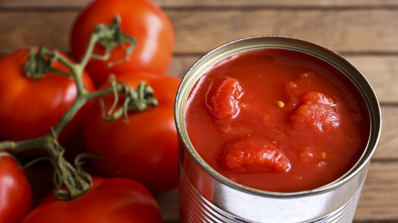 canned tomatoes, tomato vine