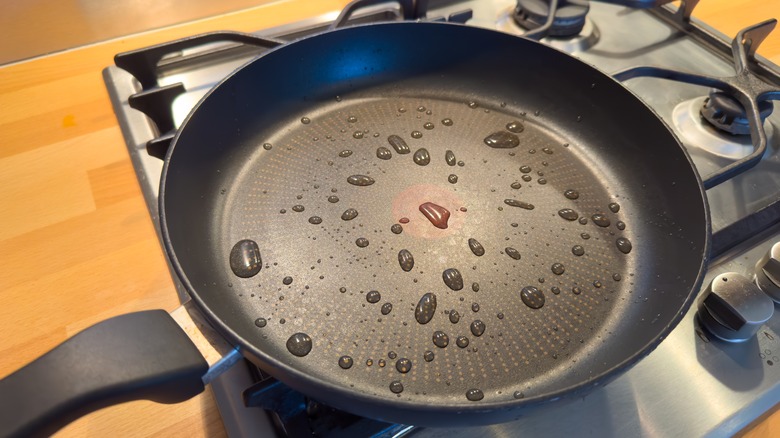 A non-stick pan