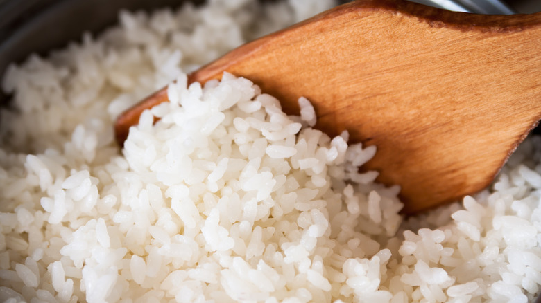 Pan of white rice