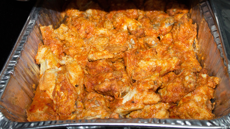 tray full of chicken wings