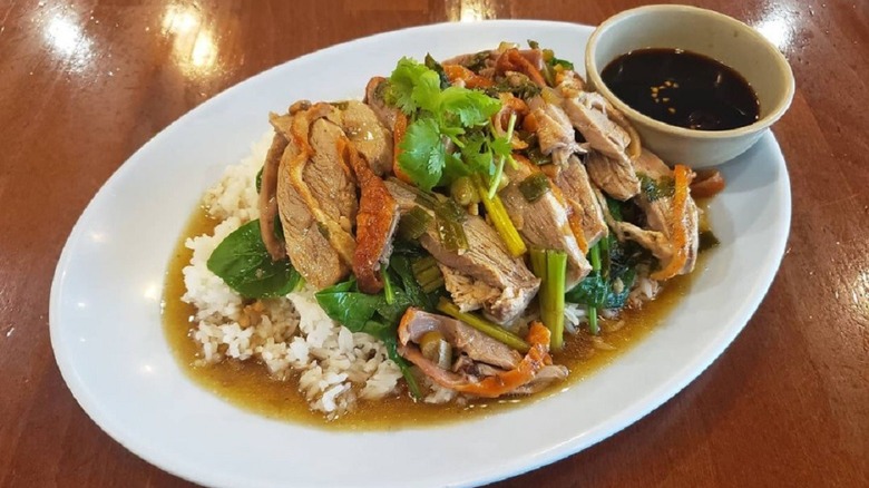 Duck over rice at Ruen Pair