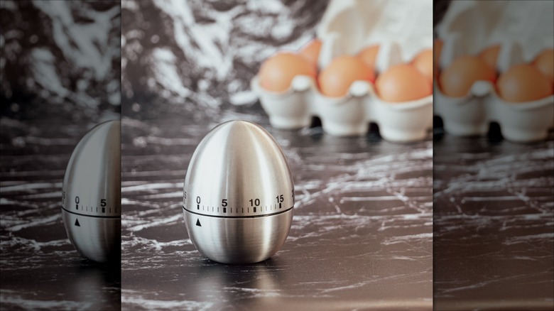 Egg-shaped egg timer