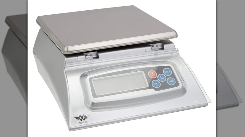 The MyWeigh KD-8000 digital kitchen scale