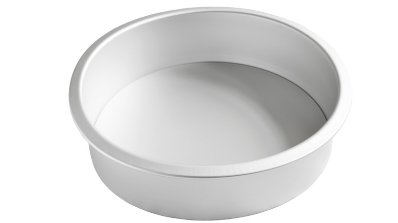 isolated round cake pan