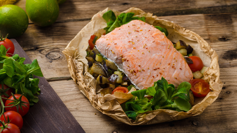 salmon and vegetables in parchment paper 