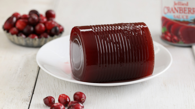 whole cylinder of canned cranberry sauce