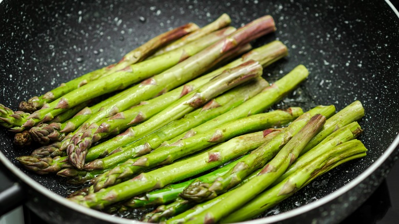 Asparagus in a pan