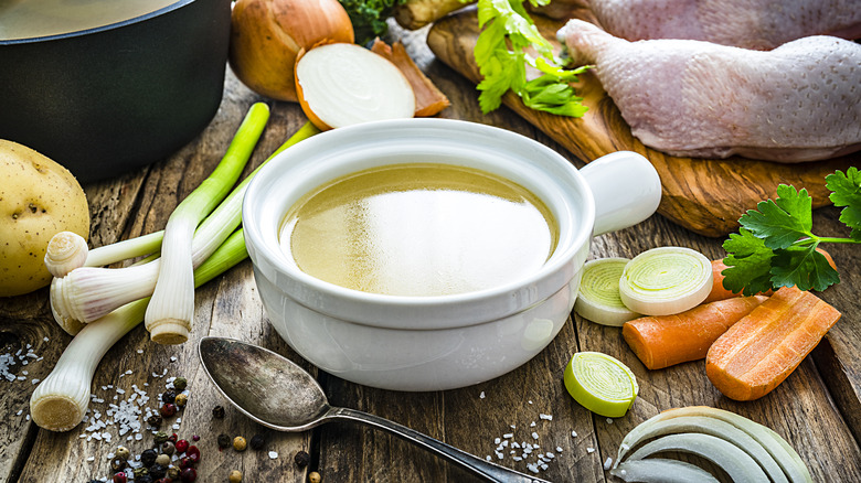 chicken stock with ingredients