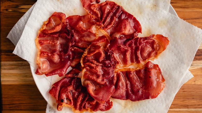 Close up on crispy prosciutto