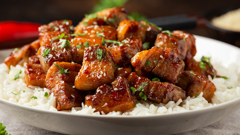 Sticky pork and white rice