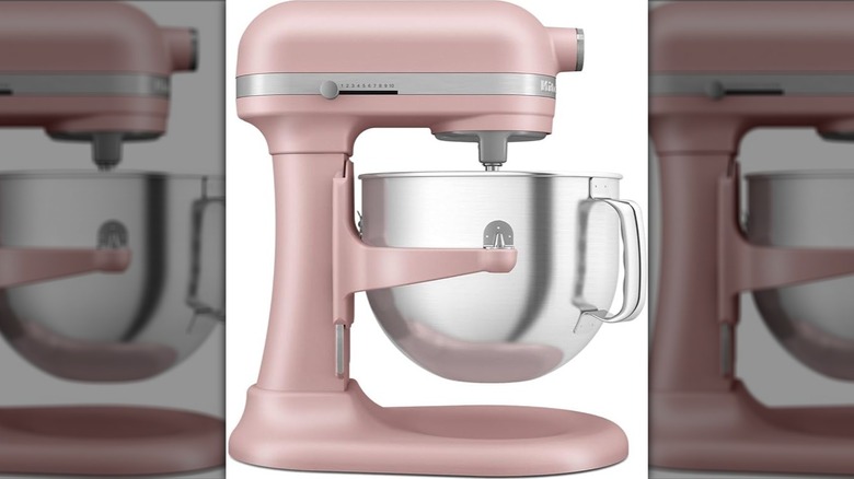 KitchenAid 7-quart bowl-lift stand mixer in dried rose