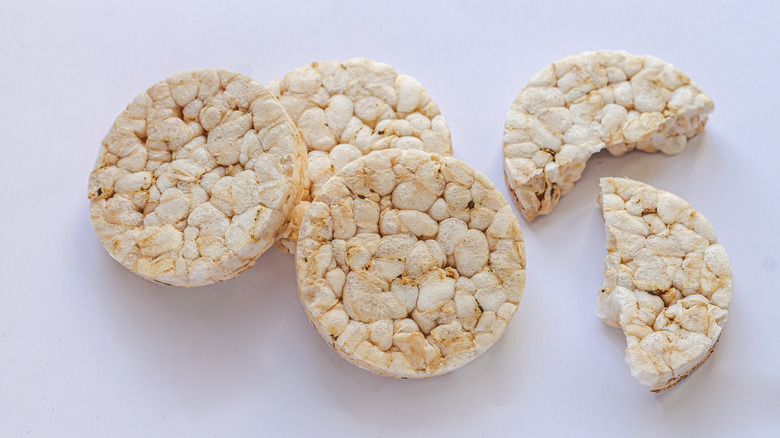 Plain rice cakes