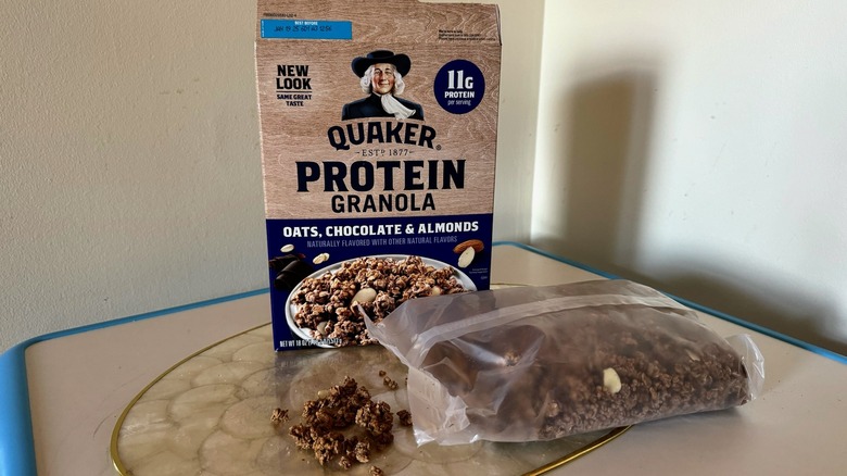 Quaker granola packaging and bag