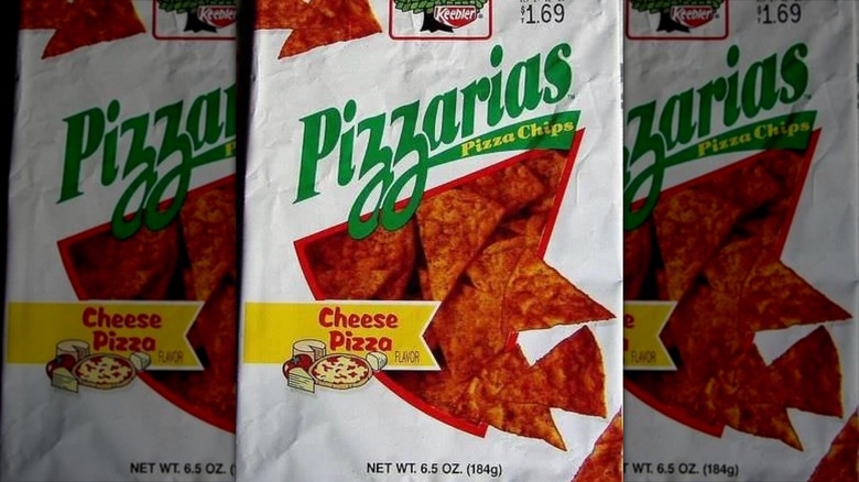 A bag of Keebler PIzzarias Pizza Chips