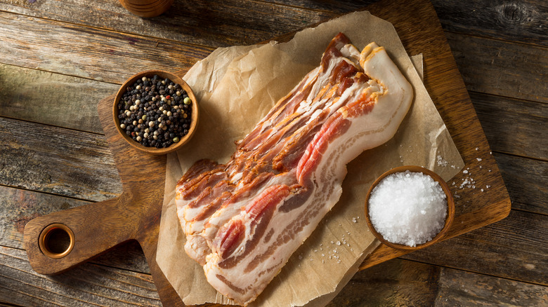 Uncured bacon slices