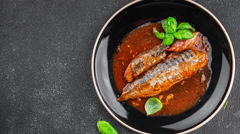 Canned mackerel in a bowl