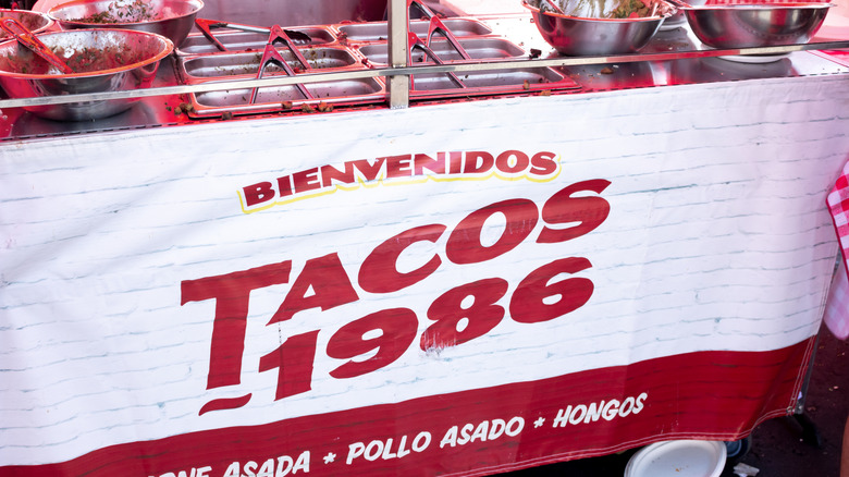A Tacos 1986 pop up food cart