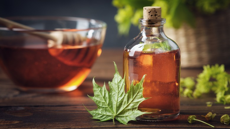 bottle of amber maple syrup