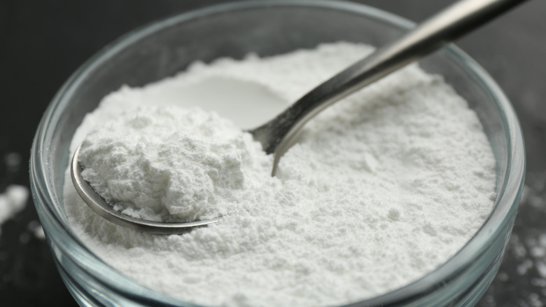 Baking powder in a glass bowl