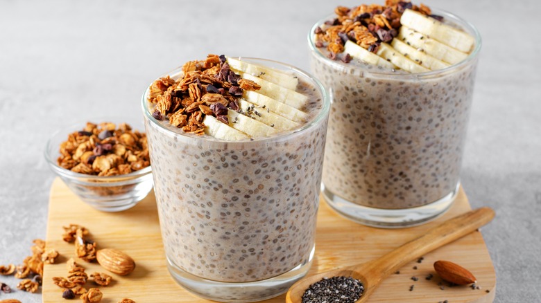 Overnight oats with chia seeds