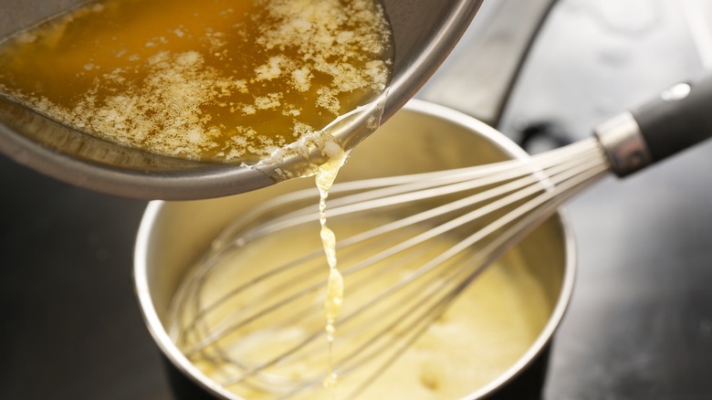 making hollandaise in saucepan