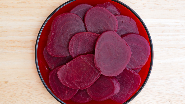 Canned sliced beetroot