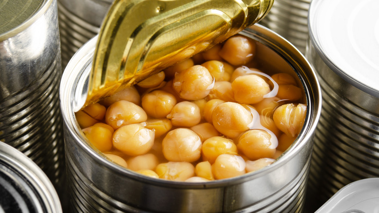 Open can of chickpeas