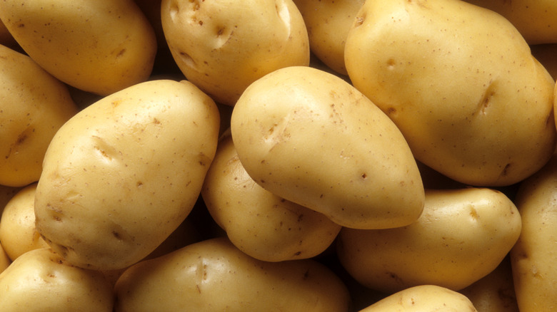 A pile of golden potatoes