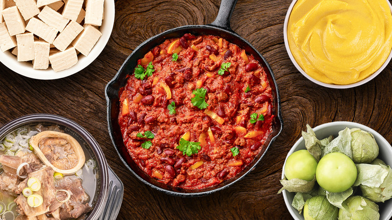 pan of chili and ingredients