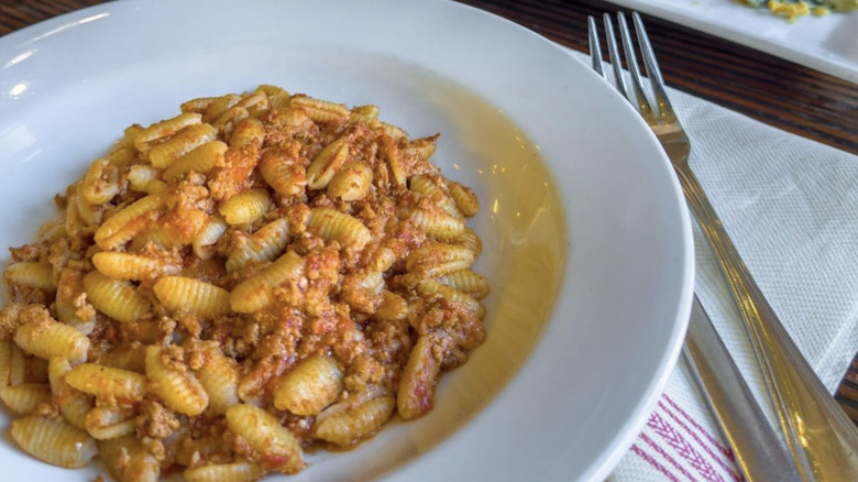 malloreddus pasta in bowl