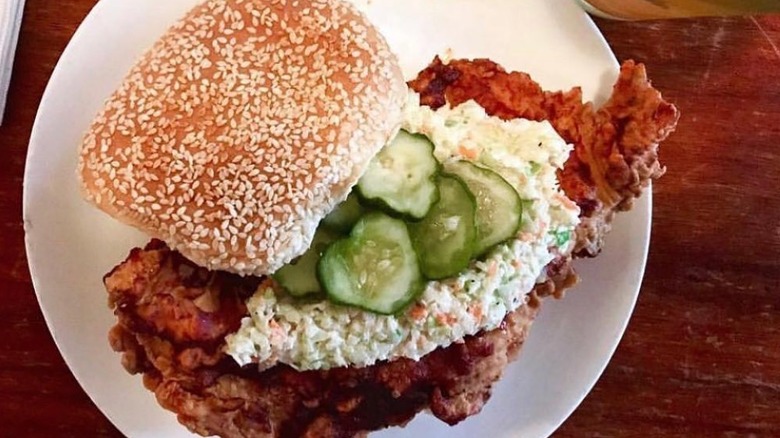 chicken sandwich with pickles