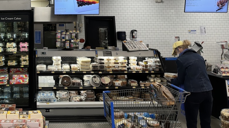 picture of Walmart bakery section