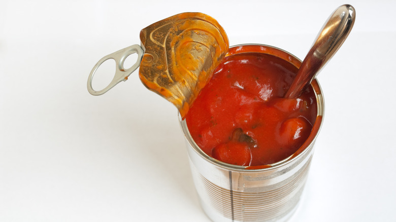 Can of tomato soup