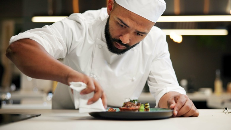 Cook plating course