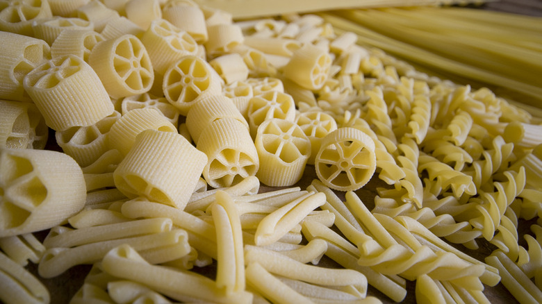 multiple shapes of dried pasta