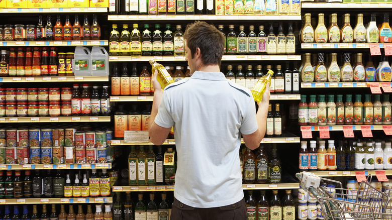 grocery store shelf cooking oils