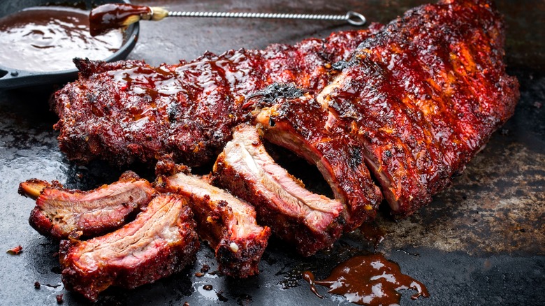 Barbecue pork ribs with sauce