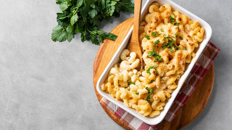 Baked macaroni and cheese