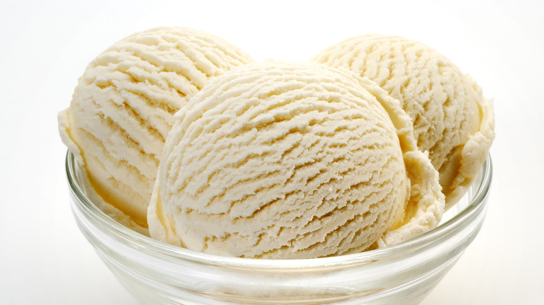 bowl of vanilla ice cream scoops