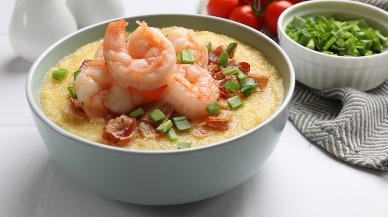 bowl of cooked grits with shrimp 