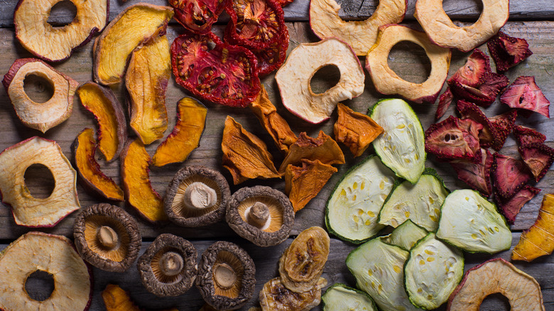 Dehydrated fruits and veggies