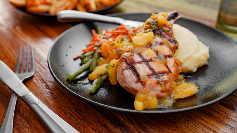 Pork chops with mash potatoes