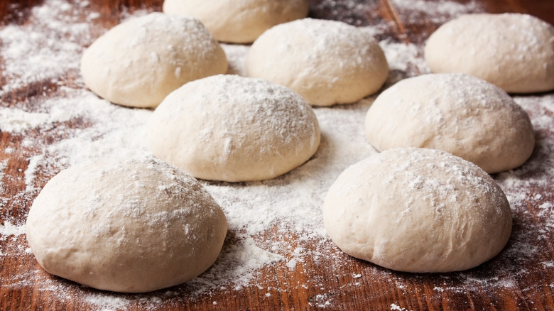 Pizza dough balls